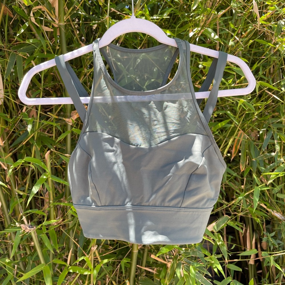 Lululemon sports bra top size 6
